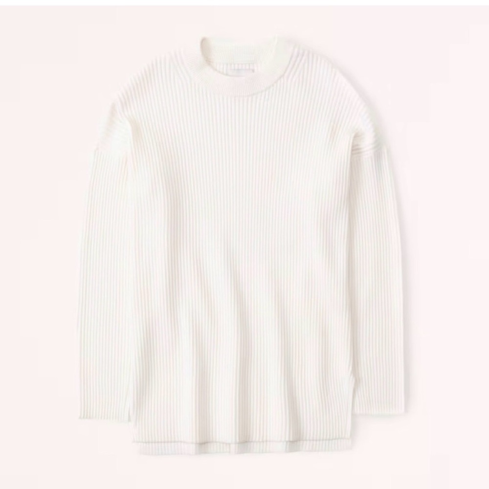 Abercrombie & Fitch LuxeLoft white women’s Oversized Ribbed CrewSweater